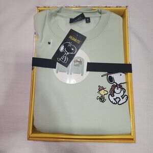 Snoopy and woodstock camping Graphic Sweatshirt Unisex Medium NWT